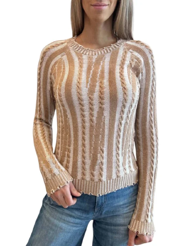 Women's Outerwear Clothing Cotton Plaited Cable Sweater In White/camel