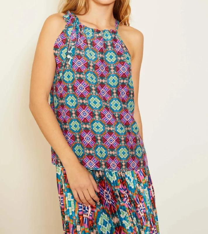 Unbeatable Deals Caroline Top In Kaleidoscope Batik